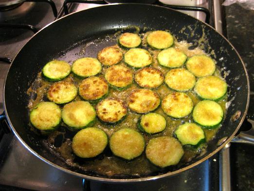 Sådan steges zucchini?