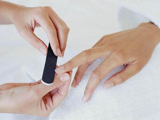 Sådan fjerner du gel negle?