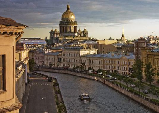 Hvordan kommer man til St. Petersborg?